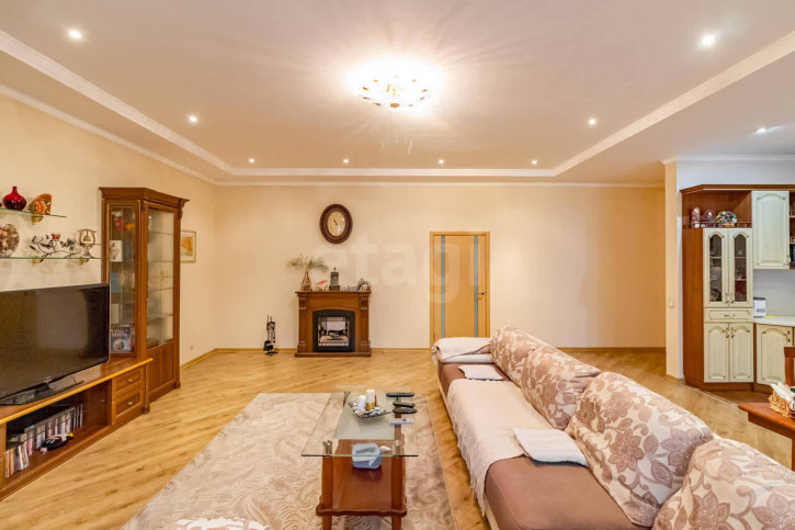 3-комн квартира Пригородная улица, 8г