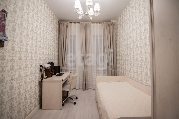 3-комн квартира Дальняя, 8