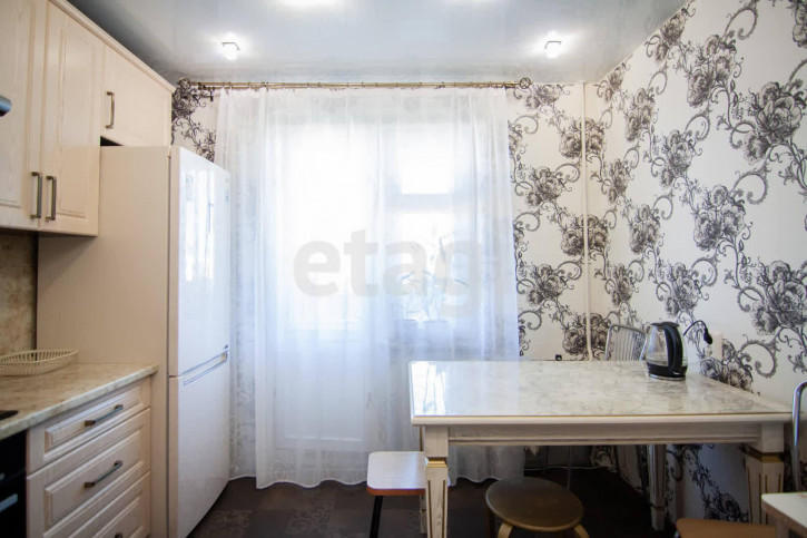 2-комн квартира Соловьиная, 4