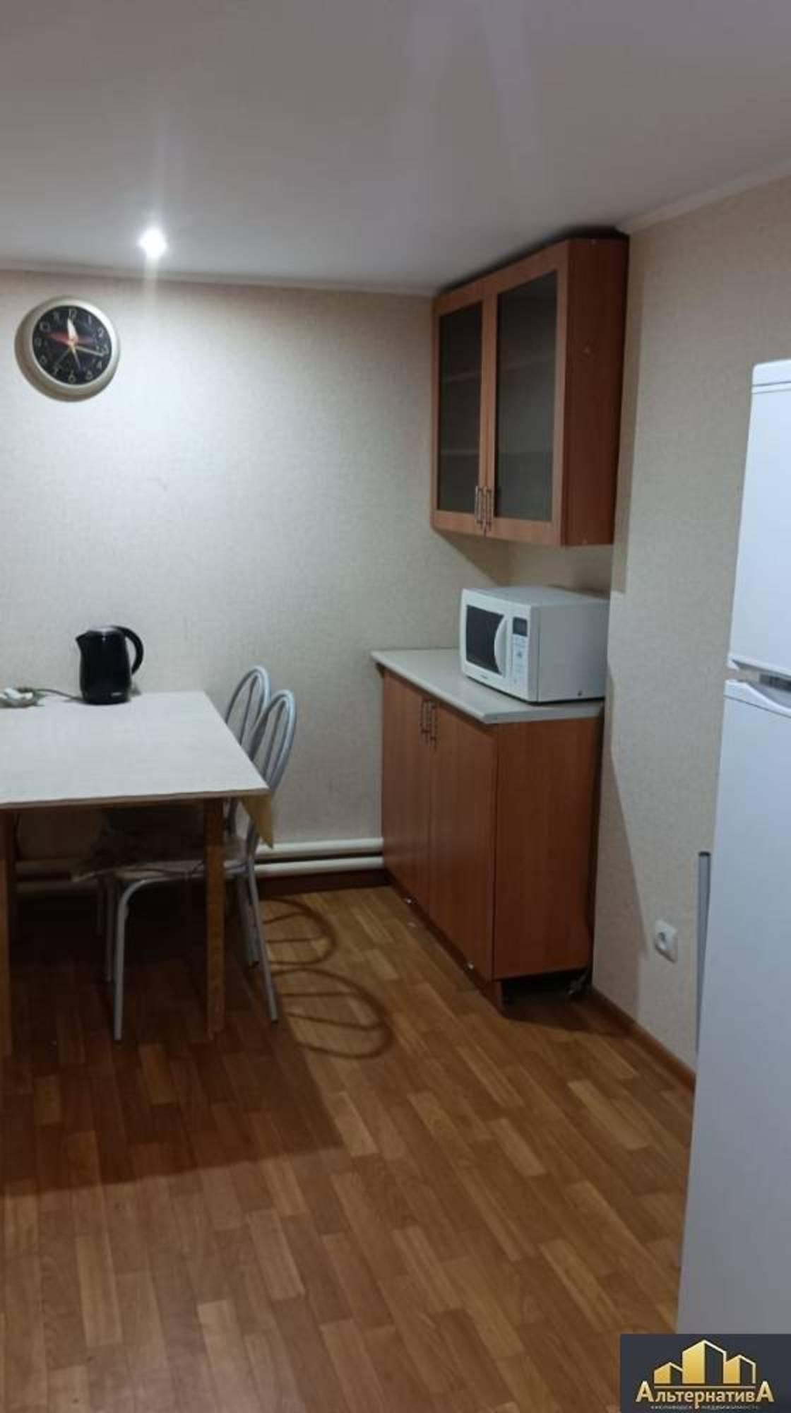 Сдать квартиру за 2 300 рублей на Чкалова ул.