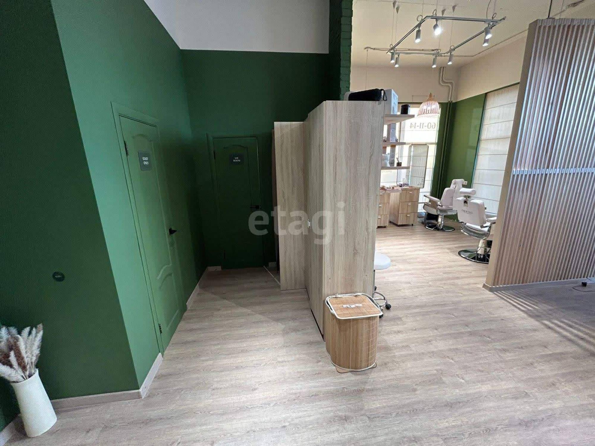 Купить офис, помещение под офис за 18 000 000 рублей на Александра Протозанова 6
