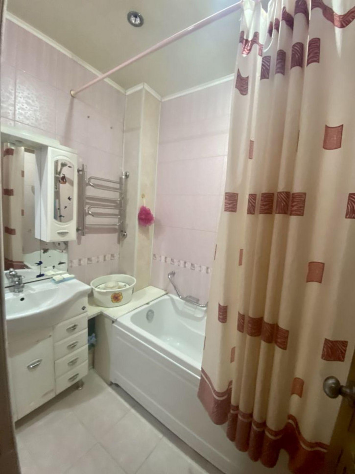 2-комн квартира Адмиральского ул, 6а