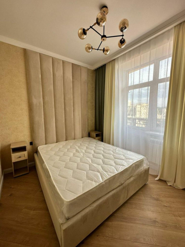 2-комн квартира Бунимовича ул, 15к2