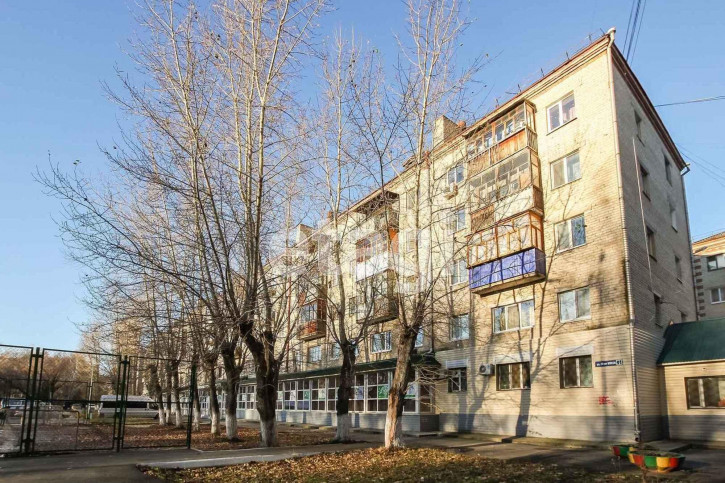 2-комн квартира 50 лет ВЛКСМ, 91