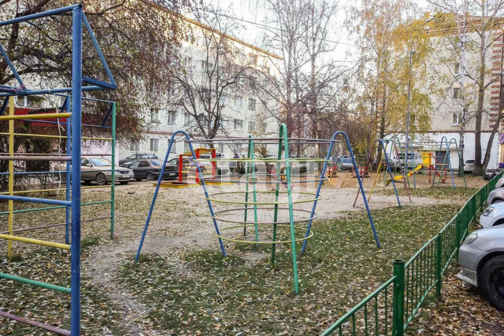2-комн квартира 50 лет ВЛКСМ, 91