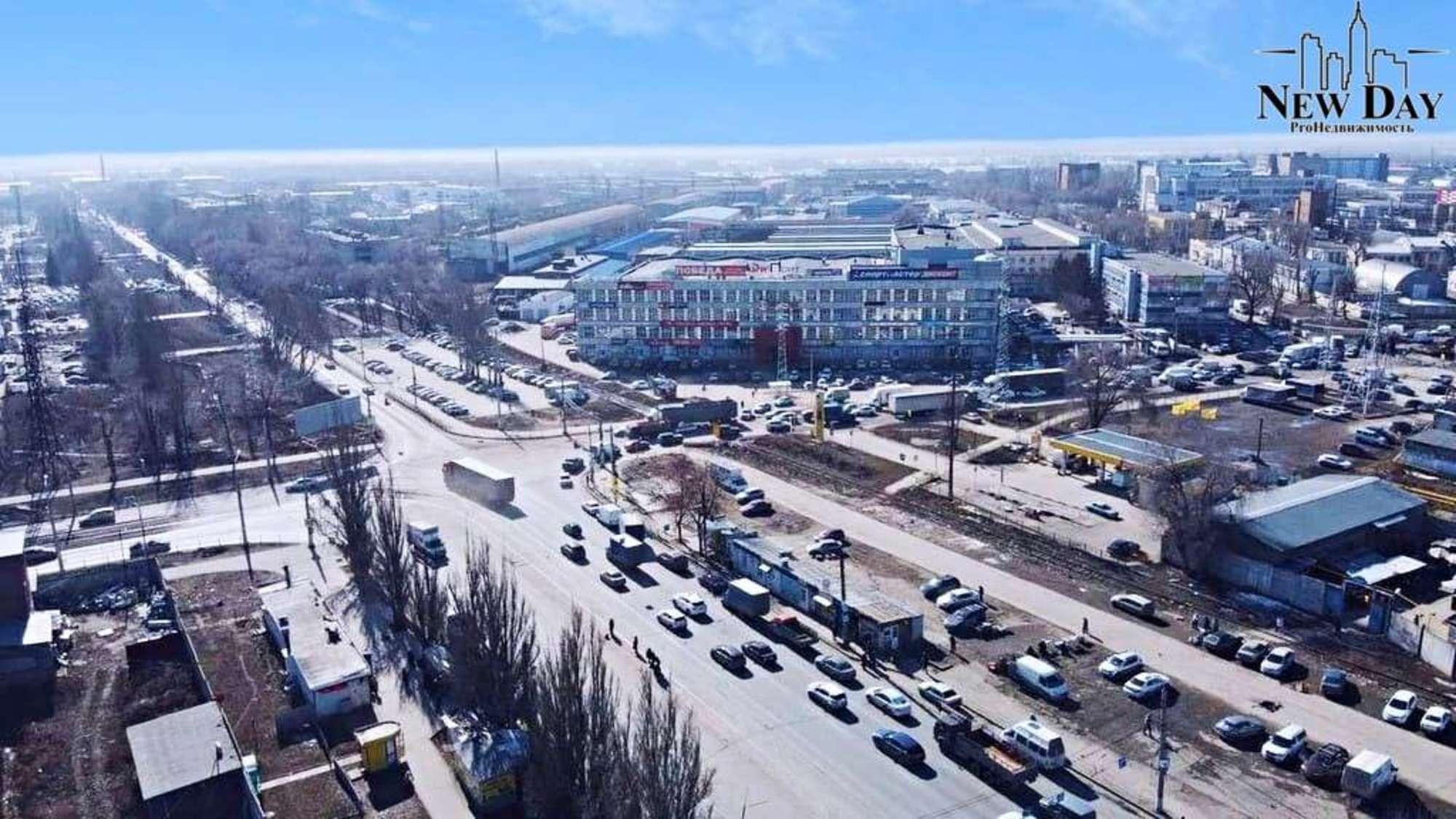 Сдать торговое помещение за 36 000 рублей на Заводское шоссе, 111