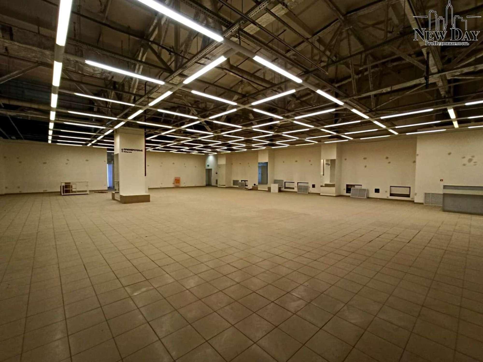 Сдать торговое помещение за 550 000 рублей на Заводское шоссе, 111