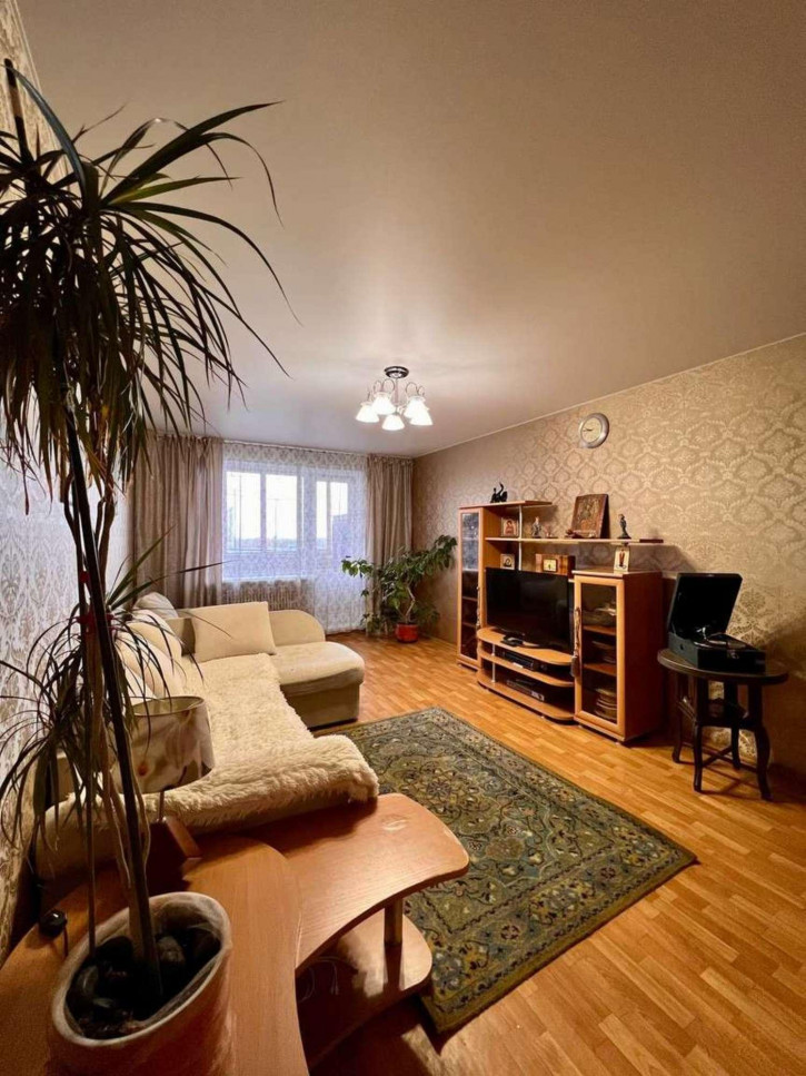 3-комн квартира Ворошилова улица, 2в