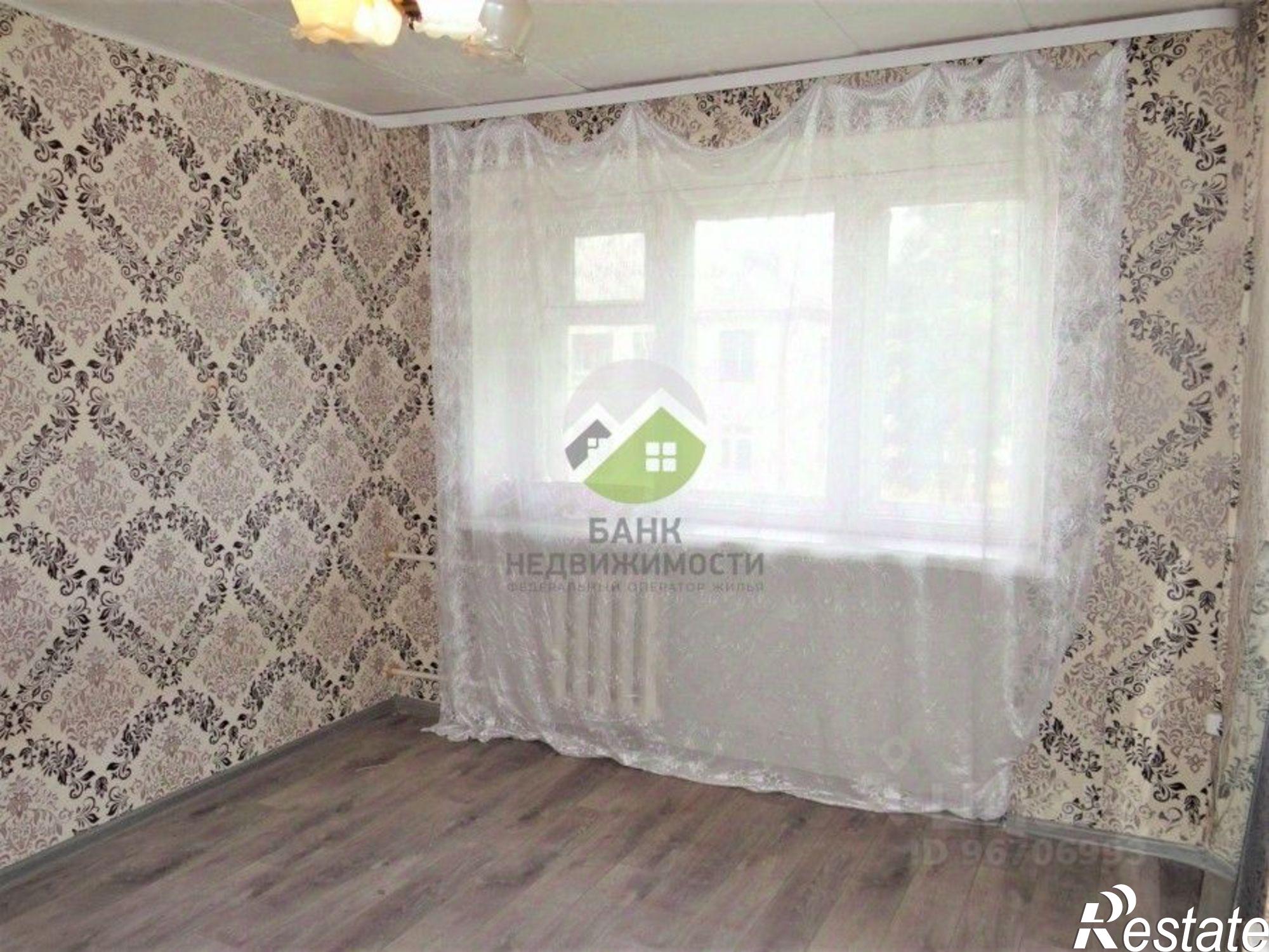 Купить комнату за 450 000 рублей на улица Уборевича, 10