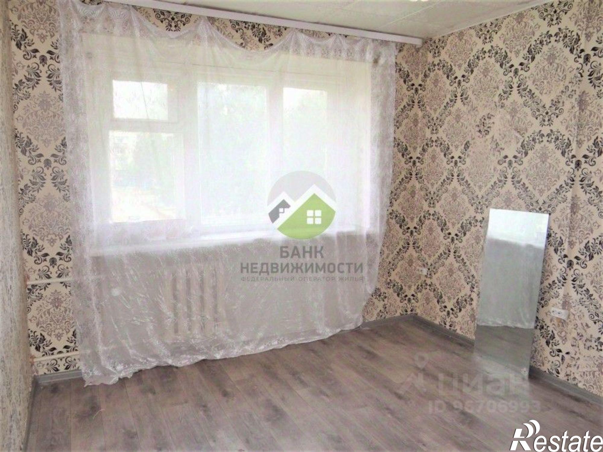 Купить комнату за 450 000 рублей на улица Уборевича, 10