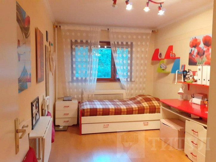 4-комн квартира Болгарстрой