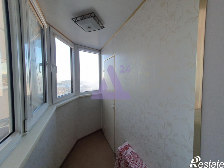 3-комн квартира улица Попова, дом 98