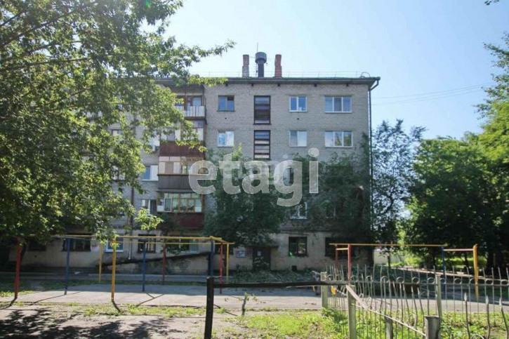 2-комн квартира Пышминская, 3а