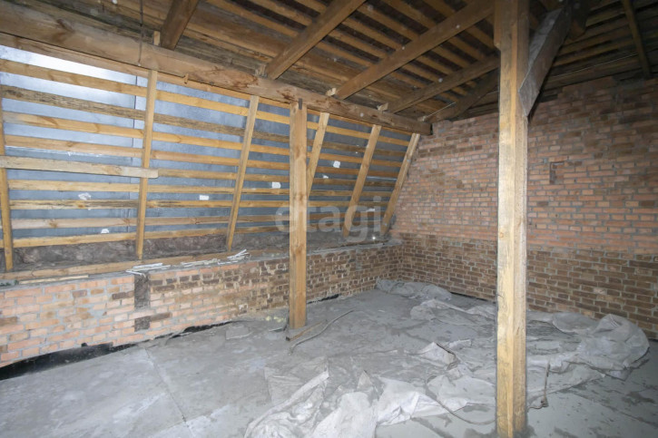 5-комн квартира Республики, 171/2