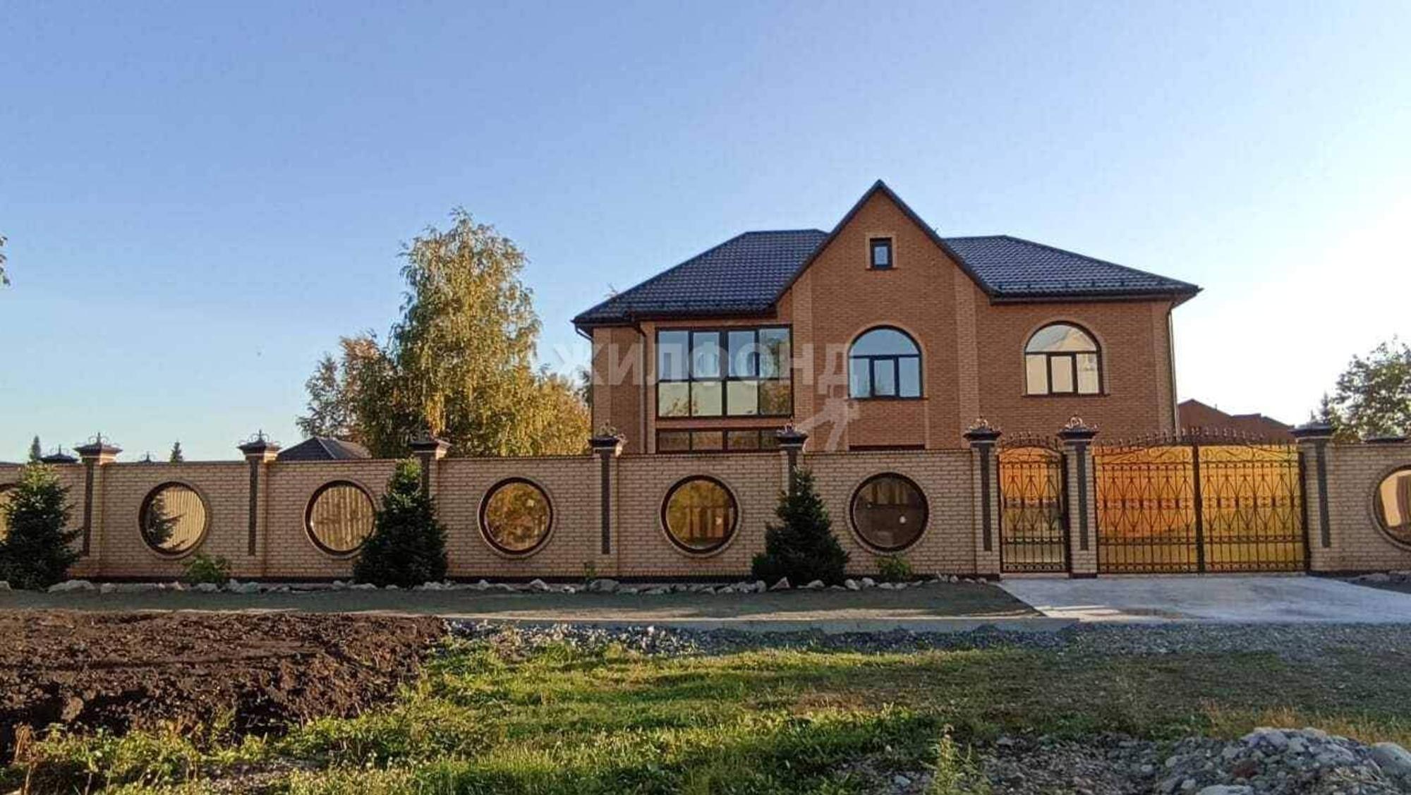 Купить дачу, дом, коттедж за 25 000 000 рублей на Березовый переулок