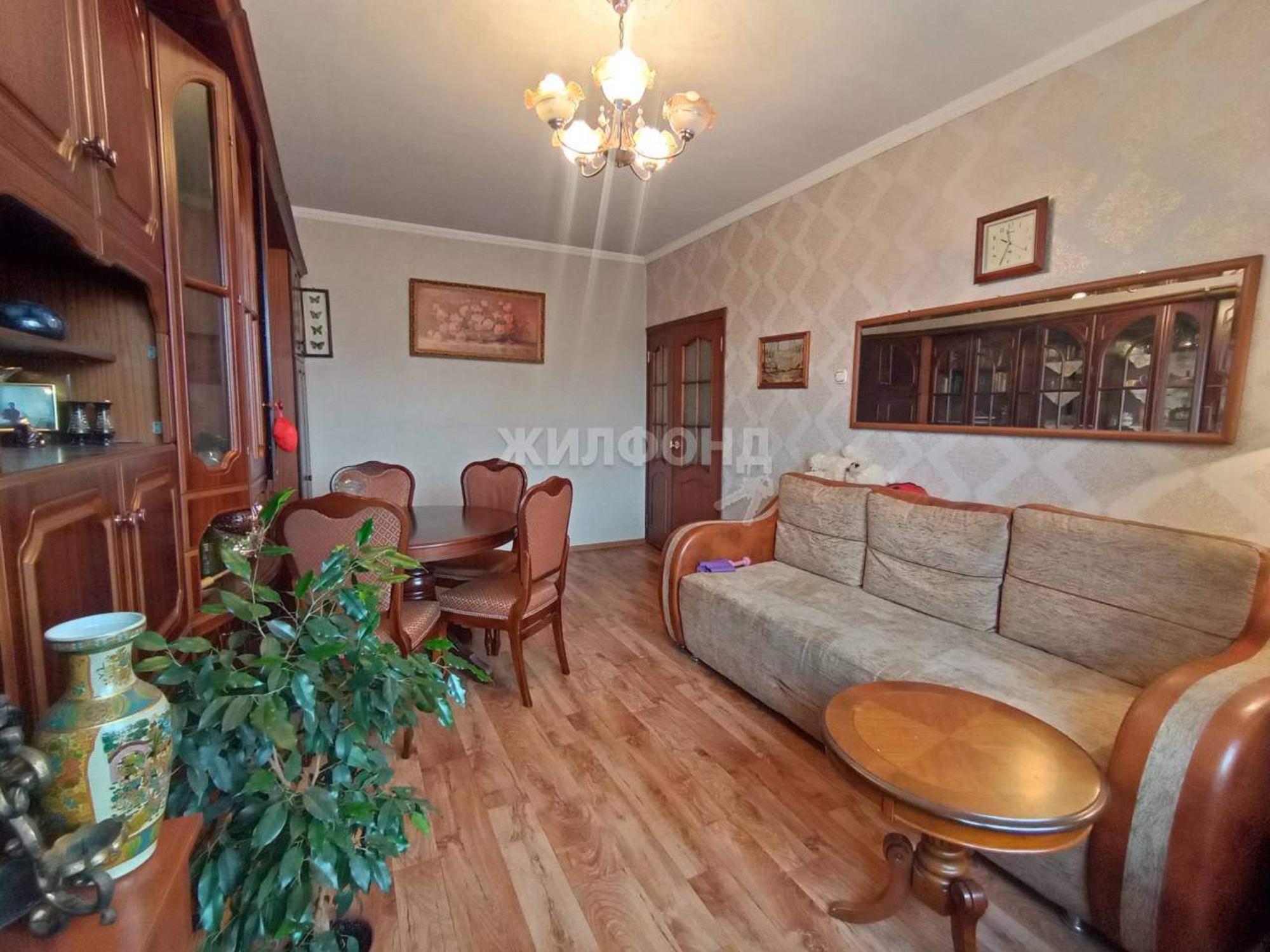 Купить квартиру за 7 500 000 рублей на Калинина улица, д.8