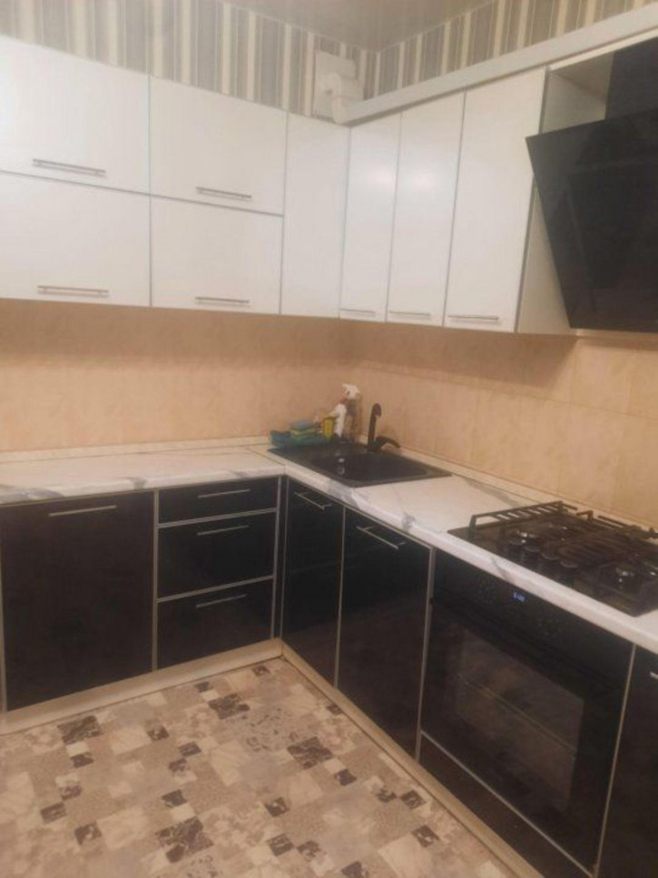 2-комн квартира Безыменского ул, 12
