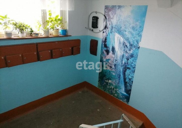 3-комн квартира Октябрьская, 8