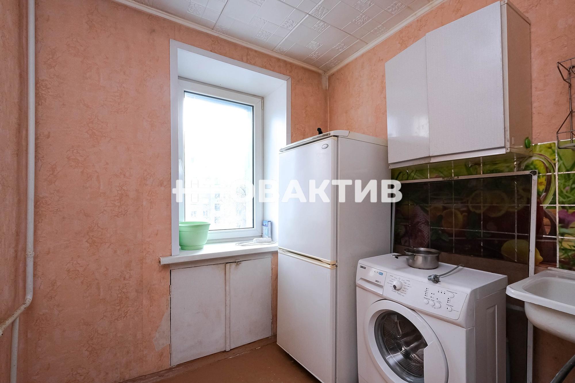 Купить квартиру за 2 440 000 рублей на Зорге, 36
