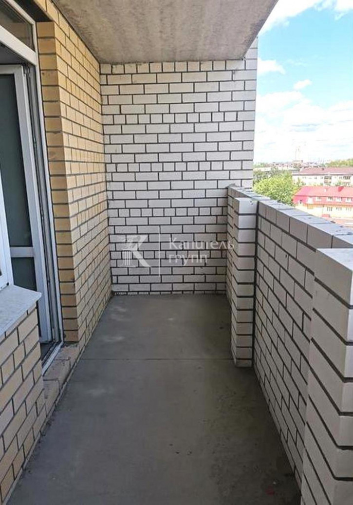 2-комн квартира улица Бирюзова, 6Б