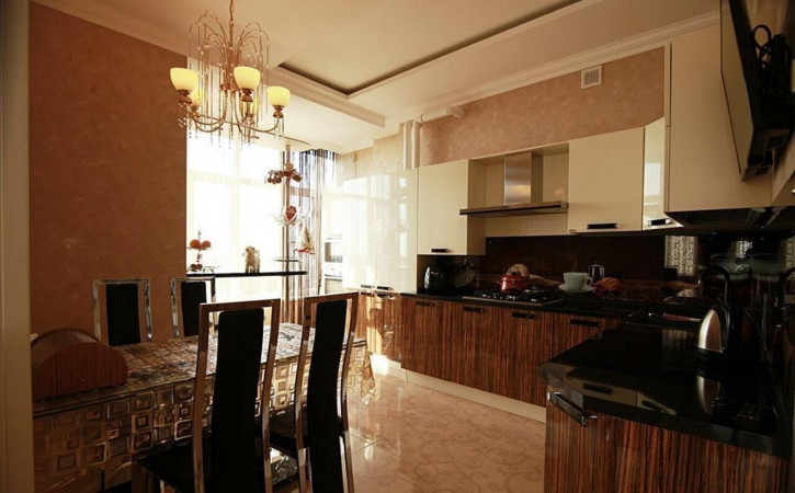 2-комн квартира улица Кати Соловьяновой, 84