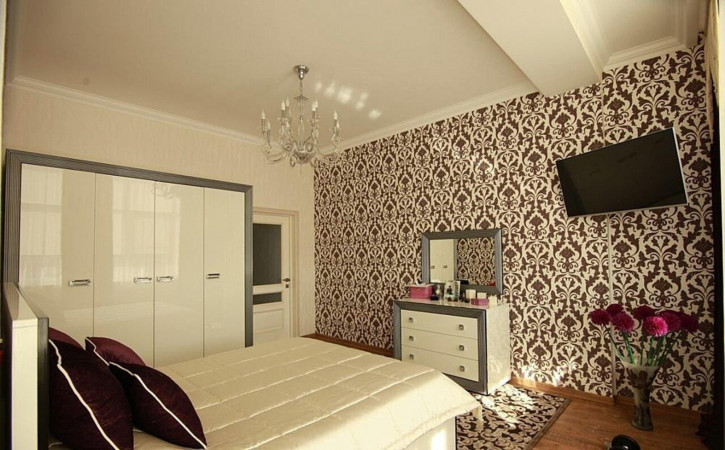 2-комн квартира улица Кати Соловьяновой, 84