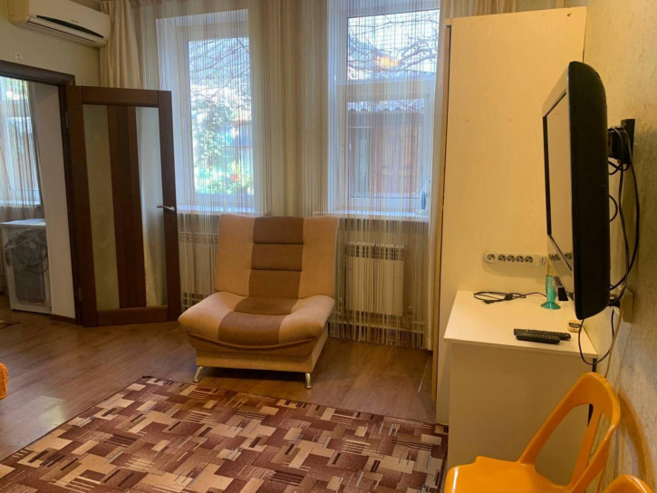 5-комн квартира улица Кирова, 76
