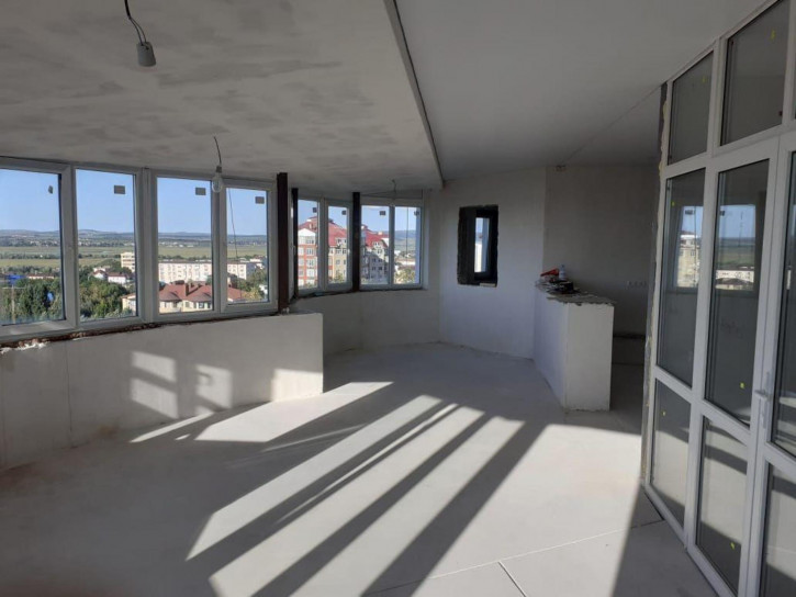 2-комн квартира Крымская улица, 272