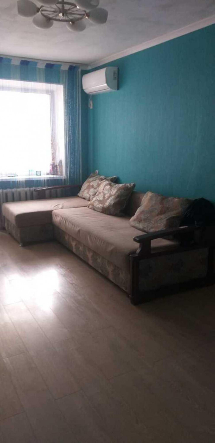 2-комн квартира улица Протапова, 104