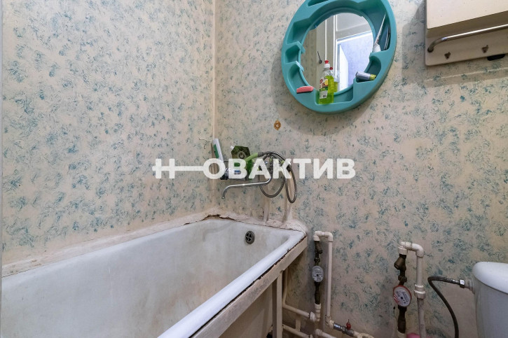 1-комн квартира Зорге, 36