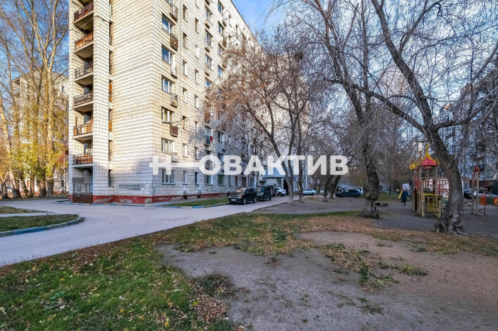 1-комн квартира Зорге, 36