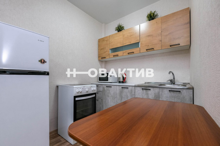 Студия Ивана Севастьянова, 9