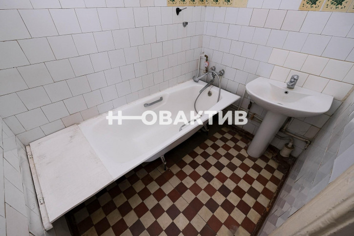 3-комн квартира Советская, 26