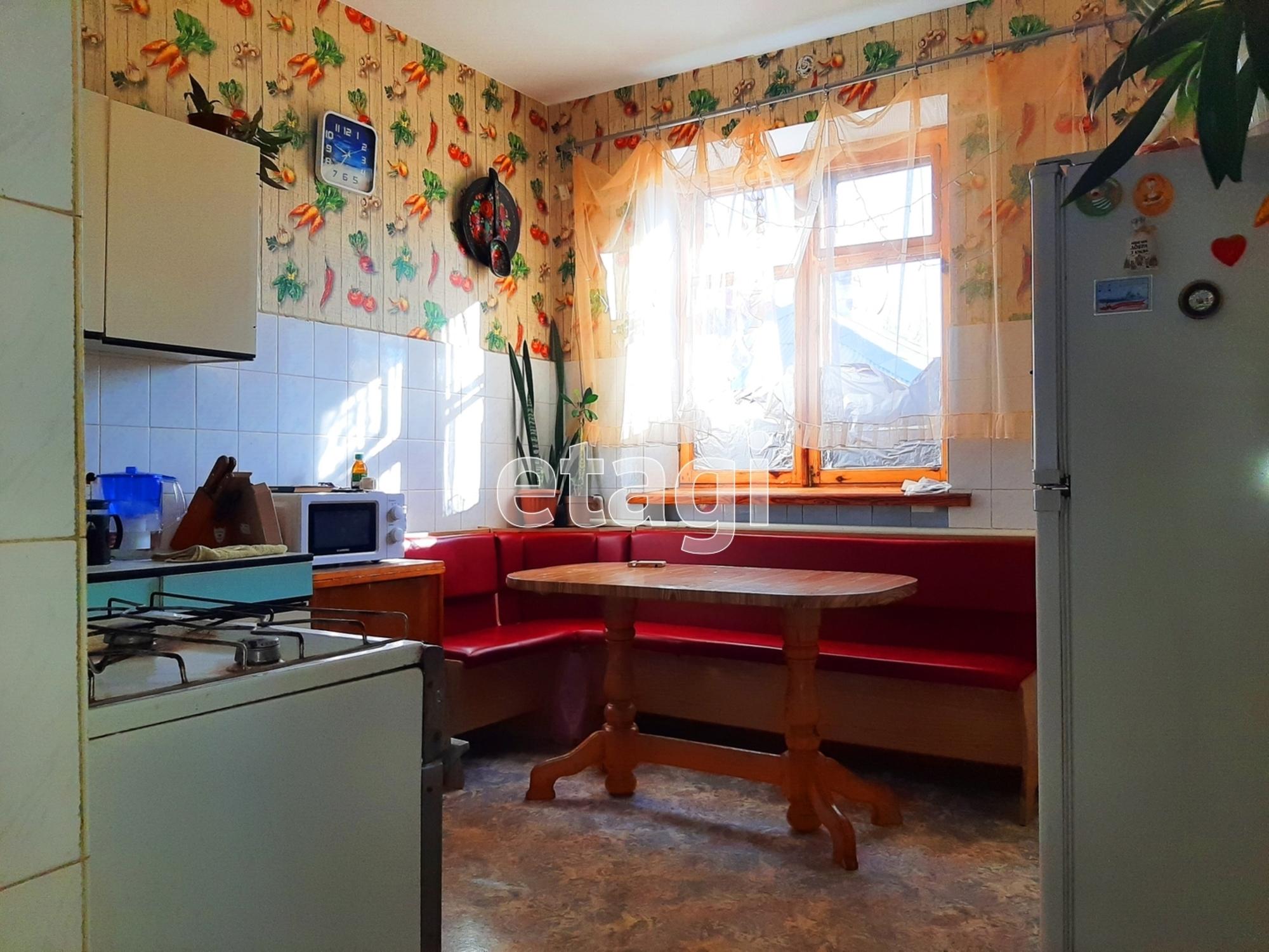 Купить дачу, дом, коттедж за 12 000 000 рублей на Братьев Ивановых