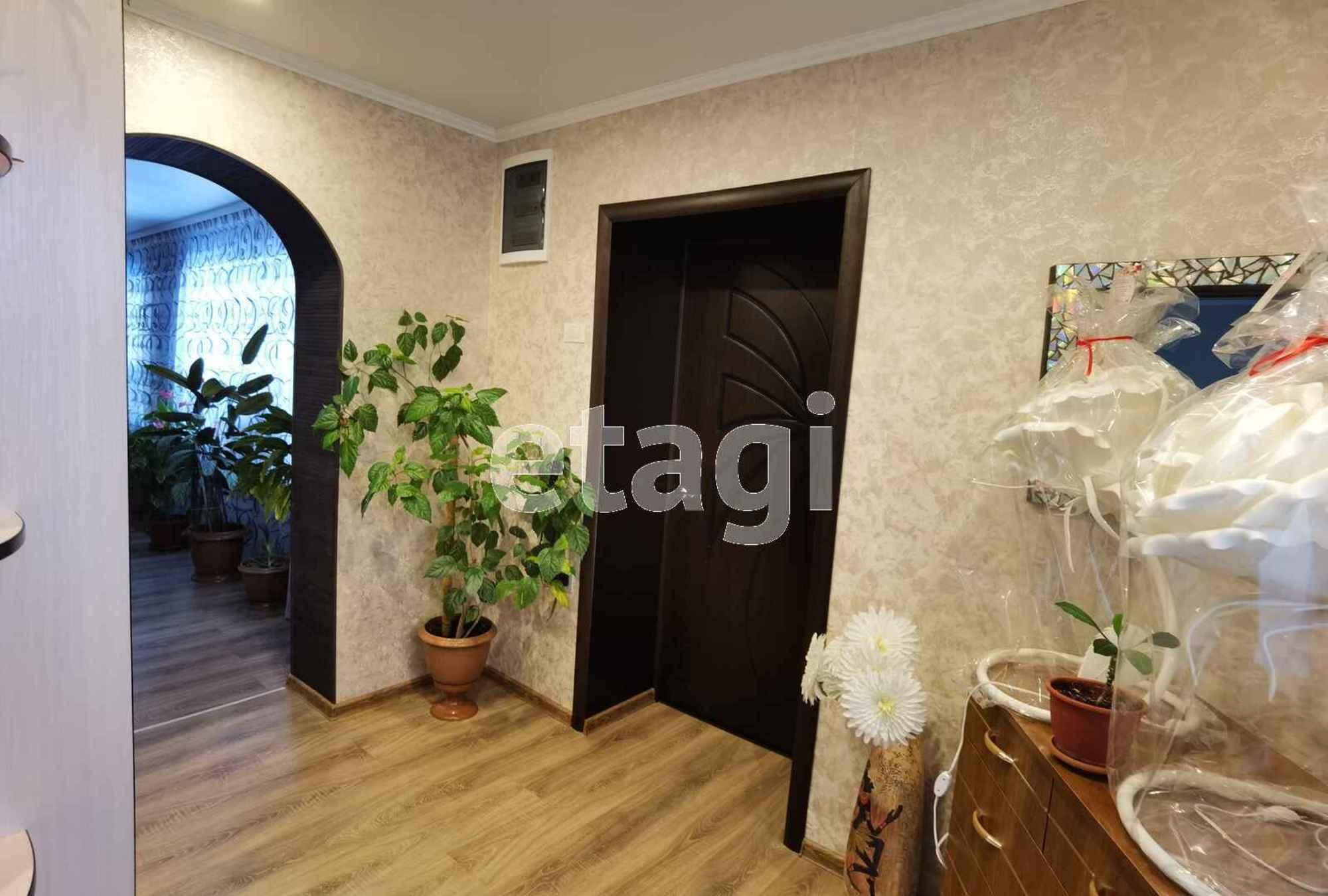 Купить дачу, дом, коттедж за 5 500 000 рублей на Садовая улица