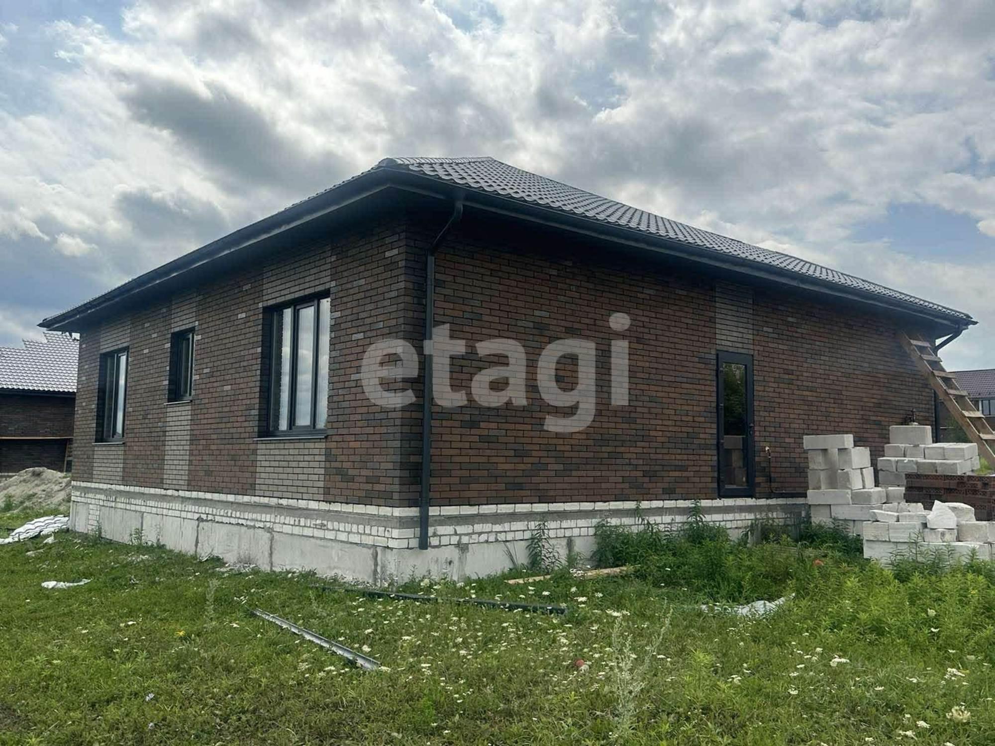 Купить дачу, дом, коттедж за 7 000 000 рублей на Центральная улица