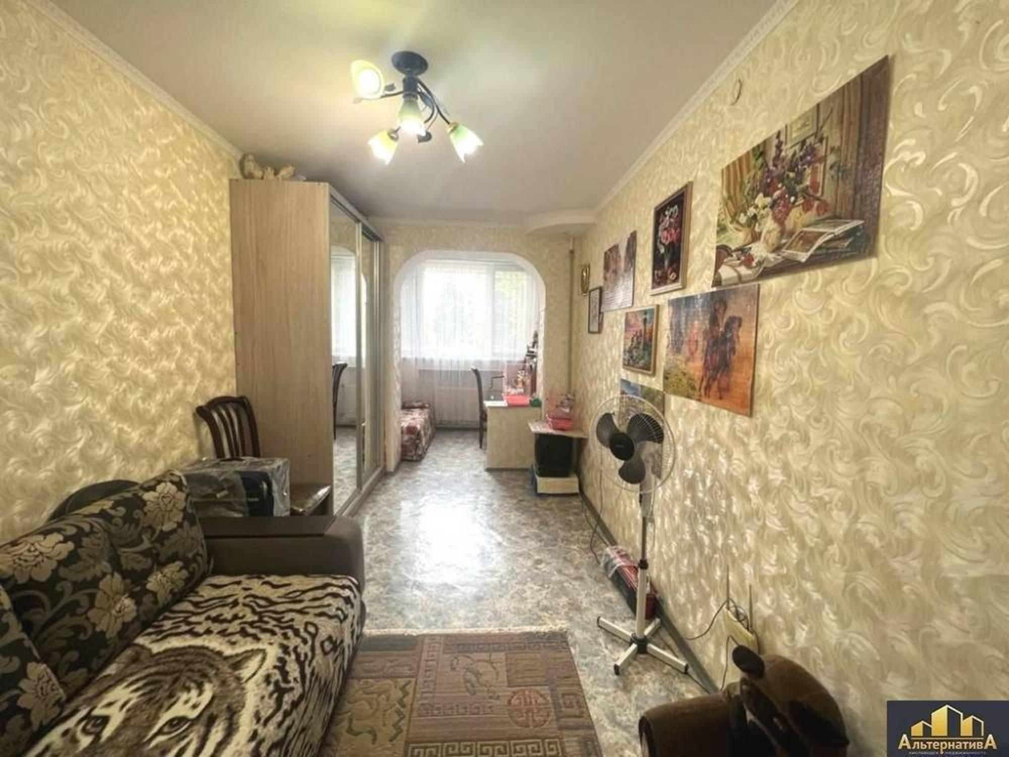 Купить квартиру за 11 465 000 рублей на Калинина ул.