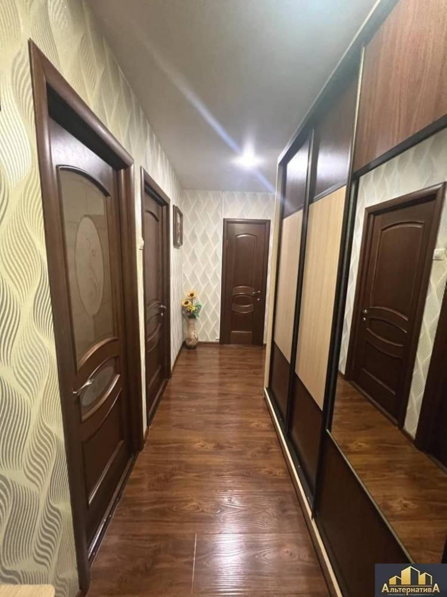 Купить квартиру за 11 465 000 рублей на Калинина ул.