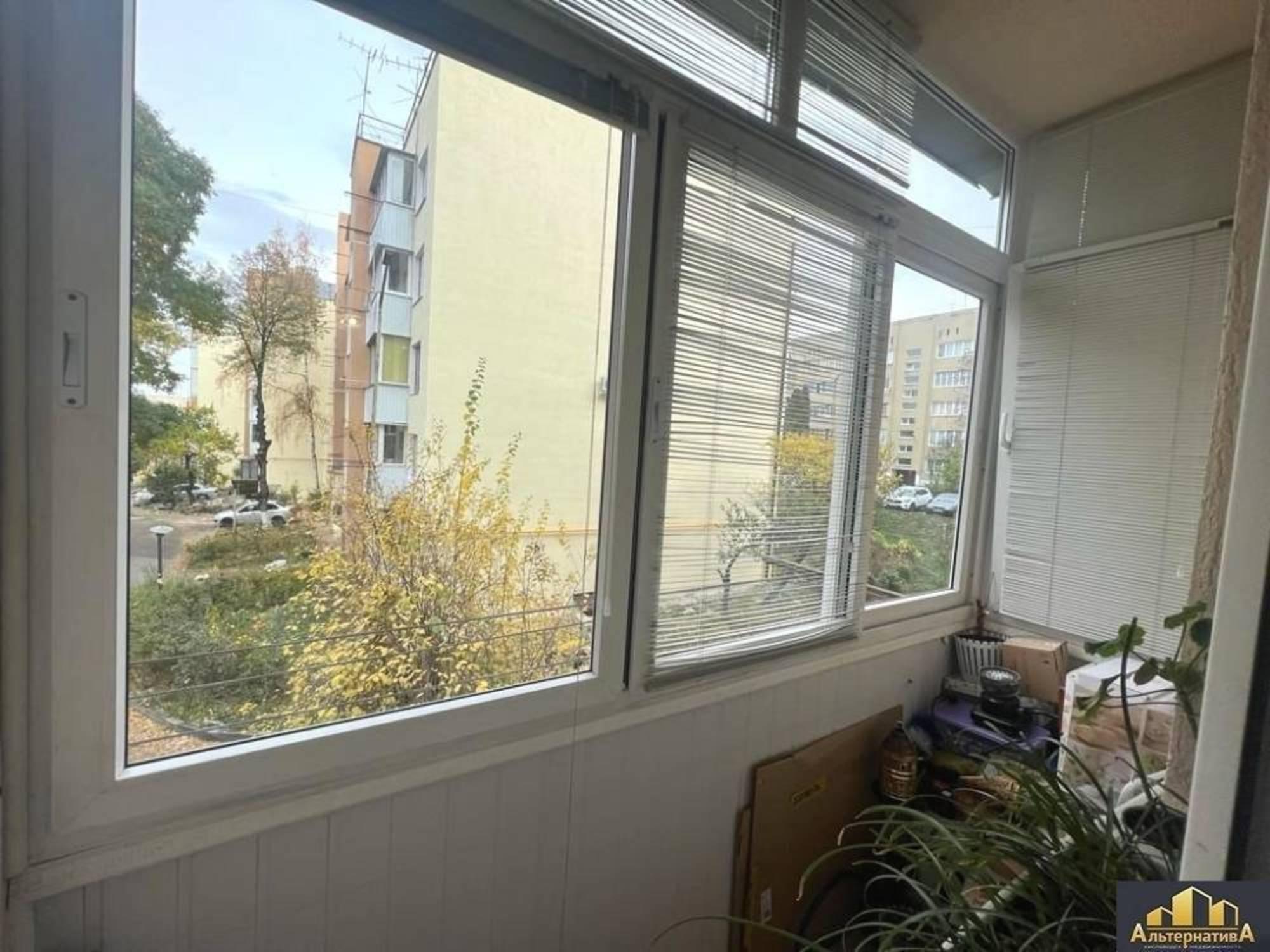 Купить квартиру за 11 465 000 рублей на Калинина ул.