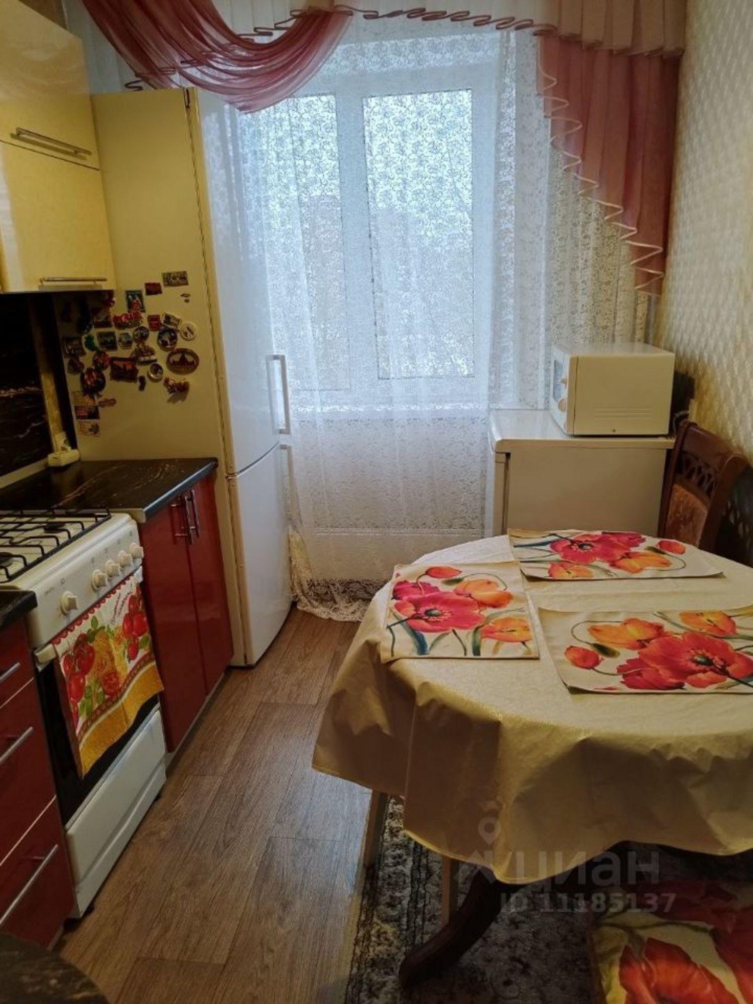Сдать комнату за 8 000 рублей на улица Сергея Есенина, 39