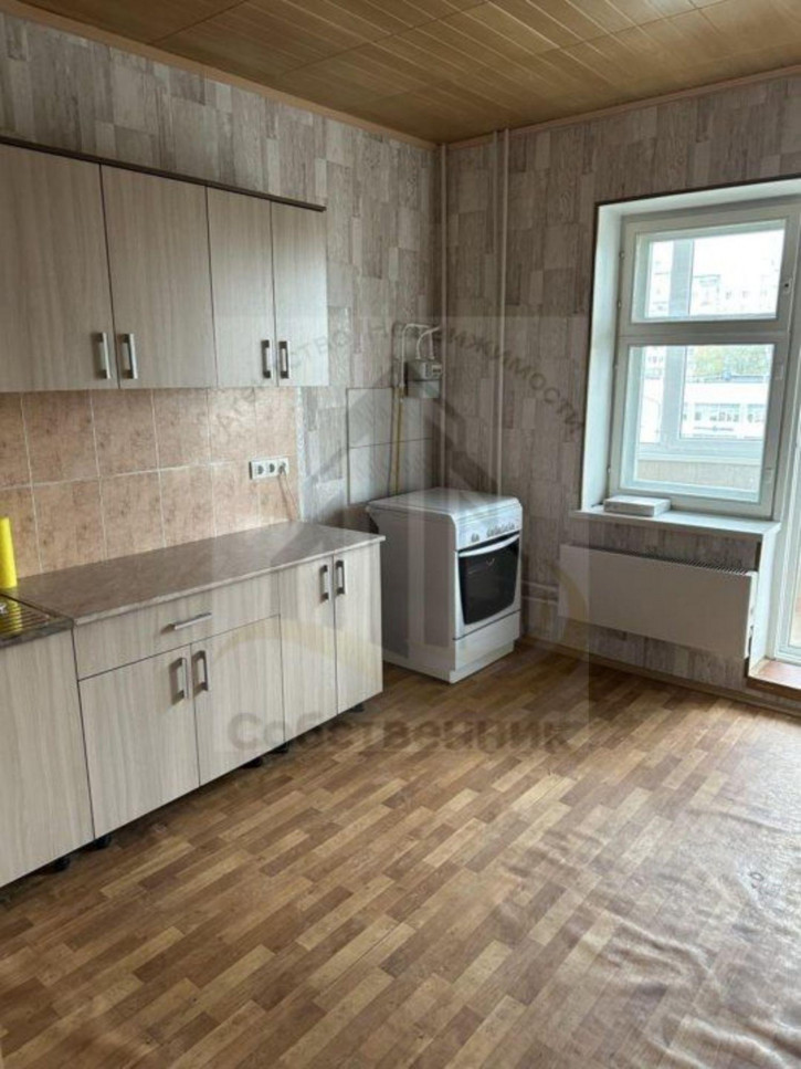 3-комн квартира Зеленый Лог мкр, 7