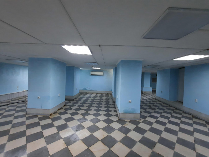 Торговое помещение г. Астрахань, Советский район, ул. Б.Хмельницкого,32
