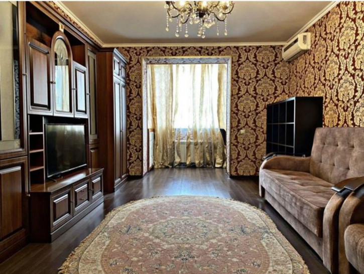 2-комн квартира Нежнова ул, 21к3