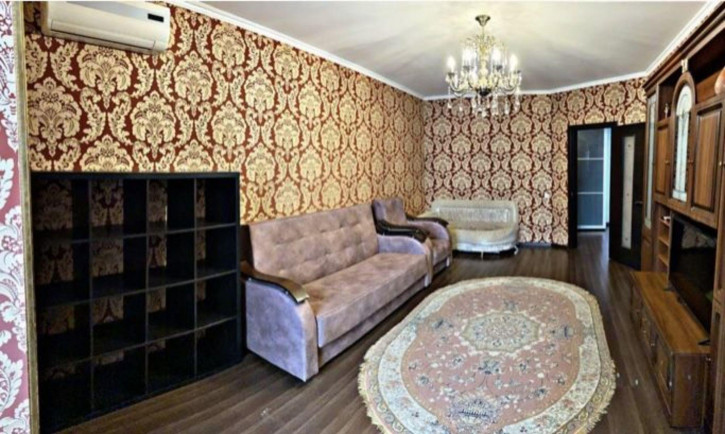 2-комн квартира Нежнова ул, 21к3