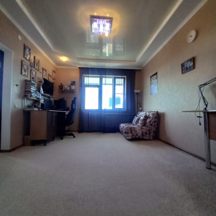 3-комн квартира Свободы ул, 8