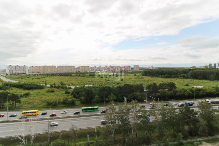 2-комн квартира Первооткрывателей, 2