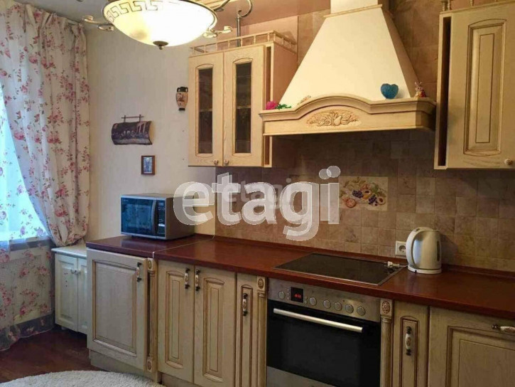 2-комн квартира Циолковского, 7