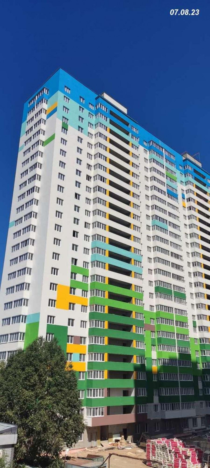 3-комн квартира в новом доме Авроры улица