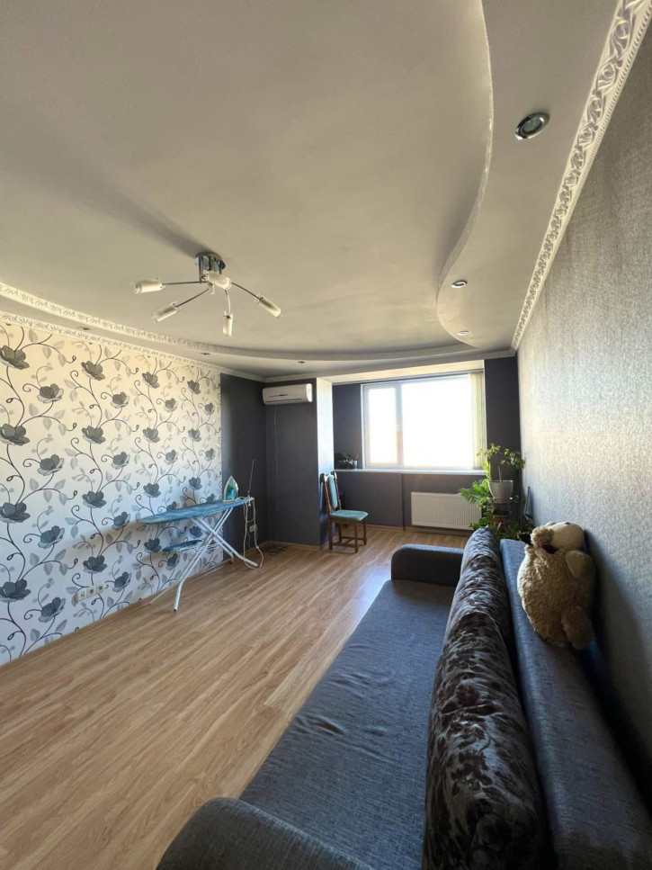 3-комн квартира Александра Косарева улица, д.2