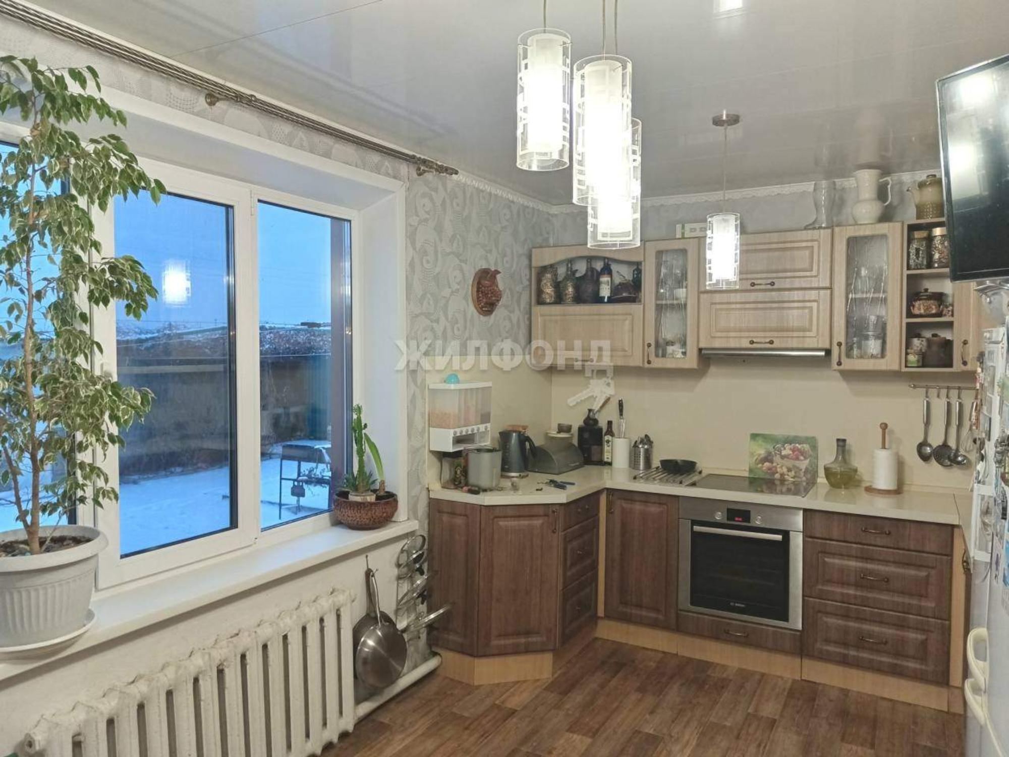 Купить дачу, дом, коттедж за 2 700 000 рублей на Чкалова улица